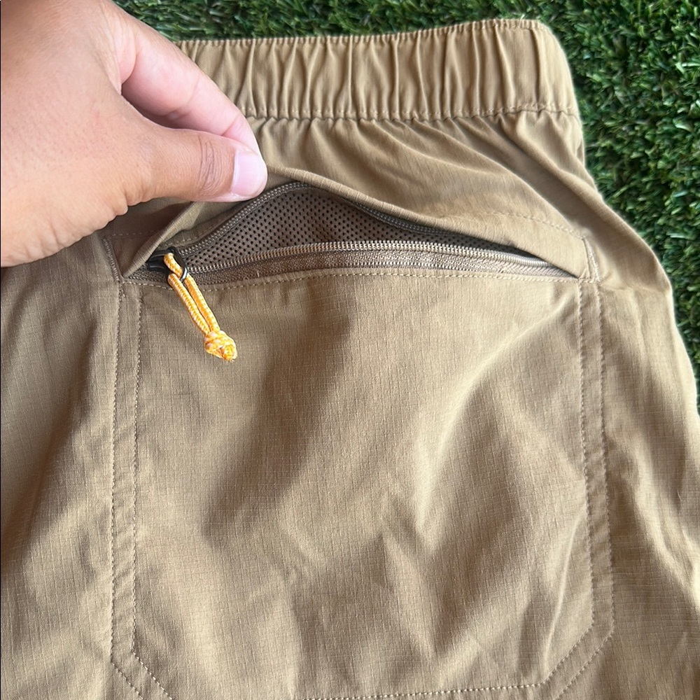 The North Face Utility Tan Men’s Shorts Size Medium *never worn new without tags - Picture 7 of 10